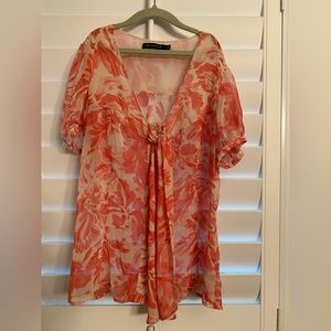 The Limited Top Women’s Size S‎ Floral Short Sleeve Sheer Pink